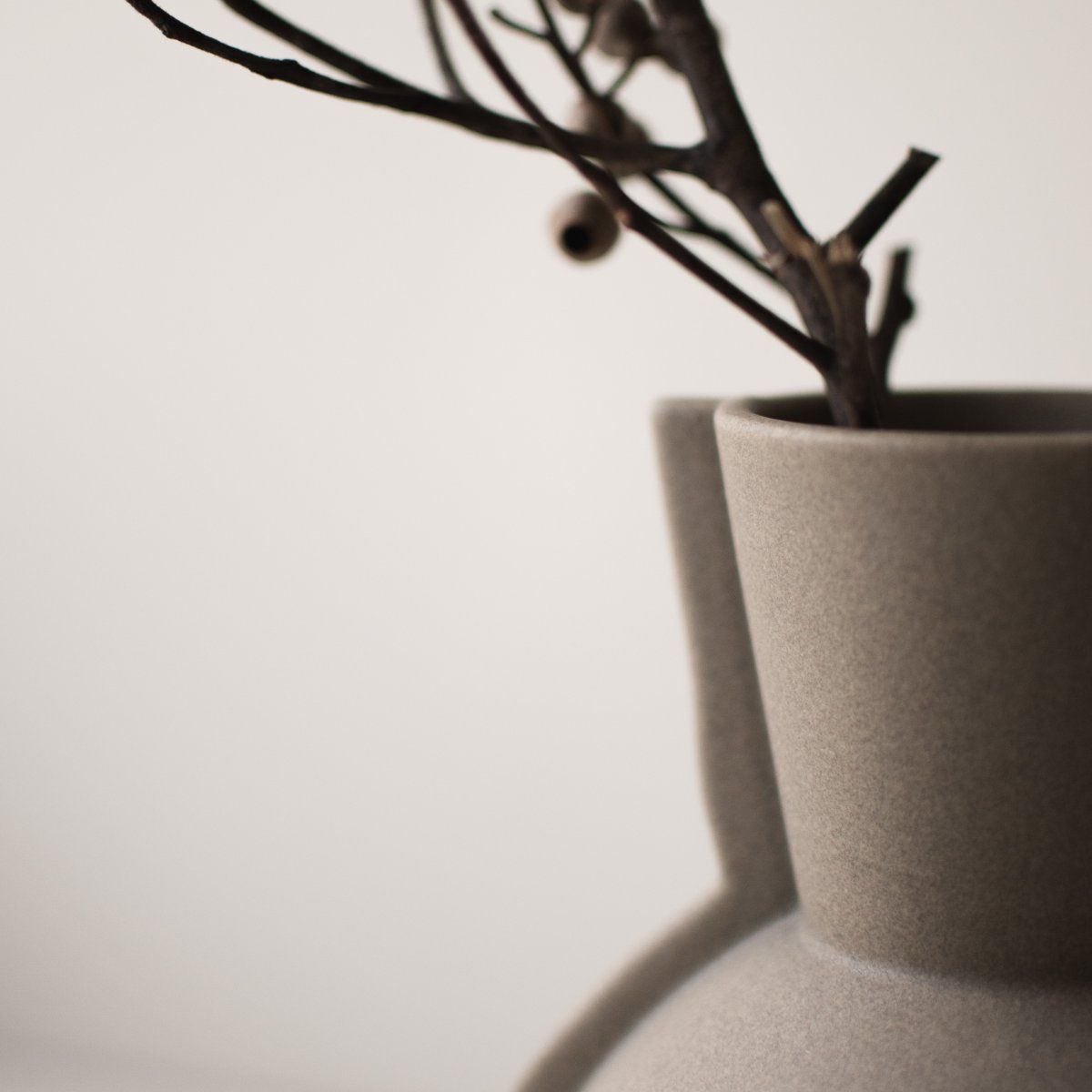 Edge vase, taupe